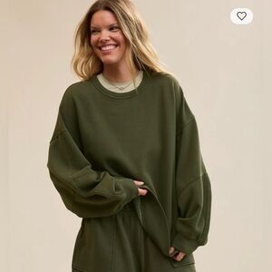 Aerie Go-To Sweatshirt - Large - Military Green - NWT